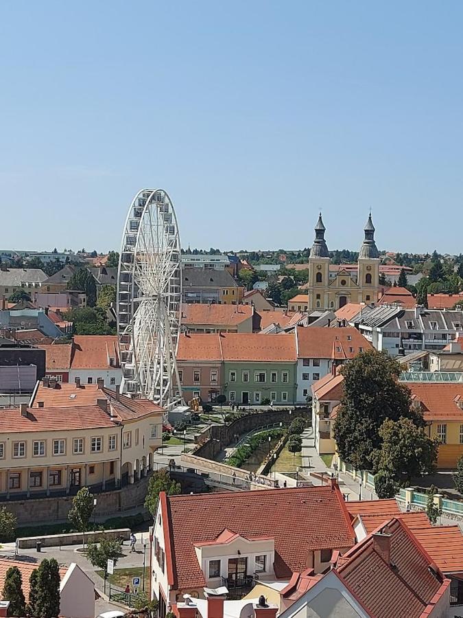 Belvarosi Apartman Eger Exterior foto